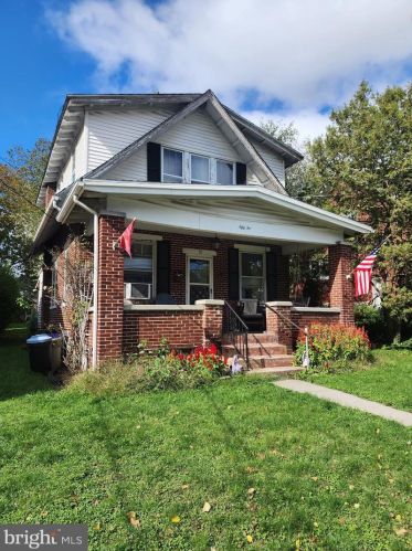 52 8th St, Lemoyne, PA 17043-1505