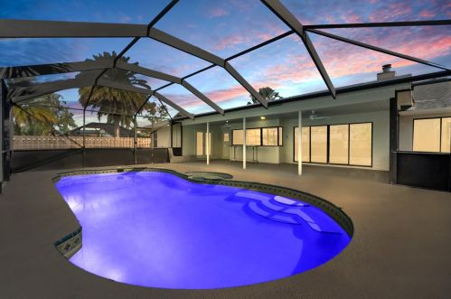 1698 Mistletoe St, Fort Pierce, FL 34983-4027