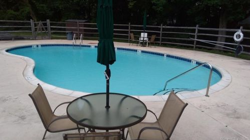 85 Riverside Ave, Stamford CT  06905-4433 exterior