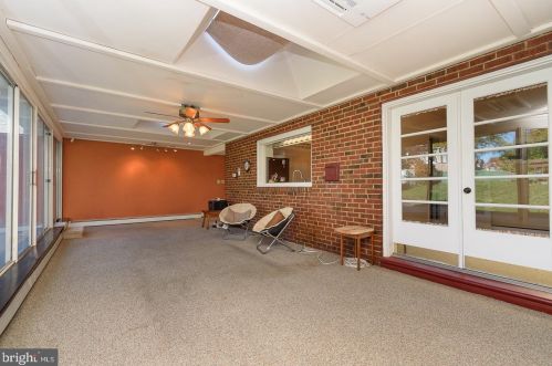 556 Leverington Ave, Philadelphia PA 19128-3314 exterior