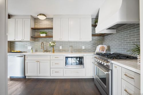 2824 Chatsworth Blvd, San Diego CA  92106-1462 exterior
