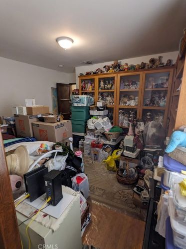 6704 Balboa Ave, Van Nuys CA  91406-4181 exterior