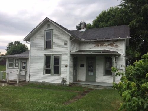 543 Grant St, Middleport, OH 45760-1236
