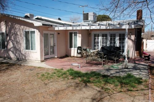 526 Avenue, Lancaster CA exterior