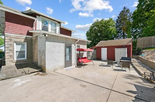 40 Hedge Ave, Norwich CT  06360-5920 exterior