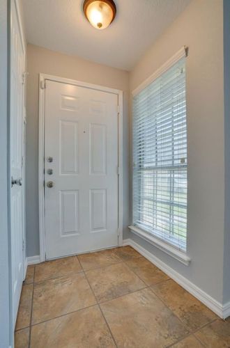 1806 Orchard Dr, Lewisville TX  75067-4910 exterior