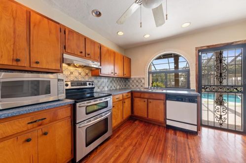1936 Arrowhead Dr, Saint Petersburg, FL 33703-1904