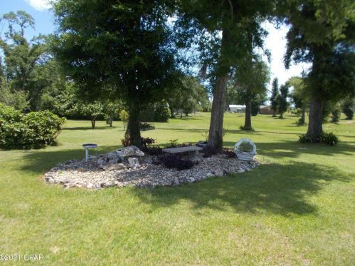 4883 Davis Dr, Marianna FL  32446-6343 exterior