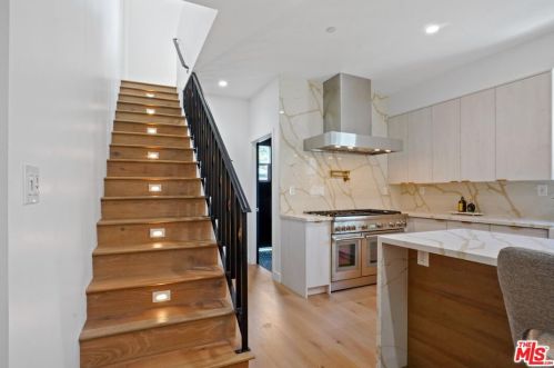 4552 Ethel Ave, North Hollywood CA  91605-4703 exterior