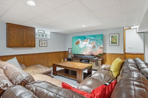 6161 Indiana Ave, Cudahy WI  53110-2846 exterior