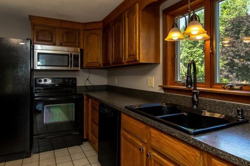 56 Bryant Rd, Belmont NH  03220-3626 exterior