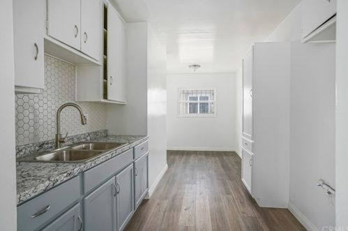 1140 71st Way, Long Beach CA  90805-1032 exterior