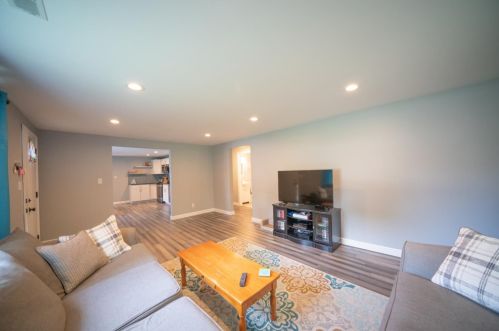 3 Gumbert Dr, Amelia OH  45102-1438 exterior