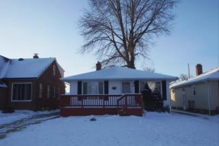 8119 Oxford Dr, Cleveland, OH 44149-1516