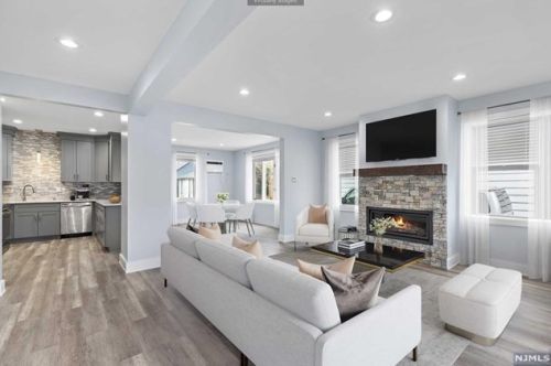 454 Lawton Ave, Cliffside Park, NJ 07010-1911