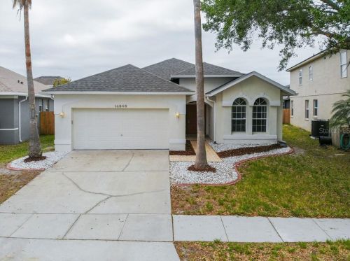14946 Lake Azure Dr, Orlando, FL 32824-4913