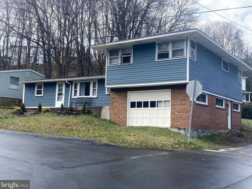 636 Snyder St, Primrose, PA 17901-3716