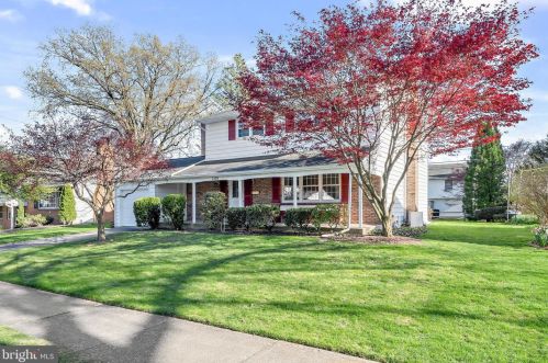 2109 Mayfred Ln, Camp Hill, PA 17011-5433