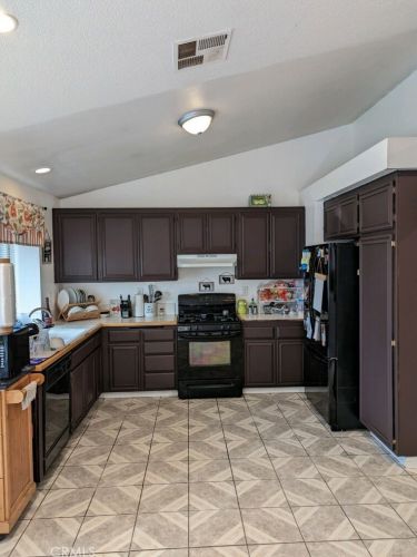 2626 Needles Ct, Perris CA  92571-2502 exterior