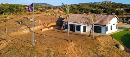 4539 Alpine, Alpine CA  91901-2110 exterior