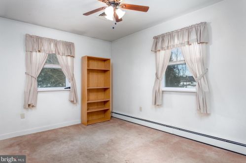 476 Belmont St, Pottstown PA 19464-5125 exterior