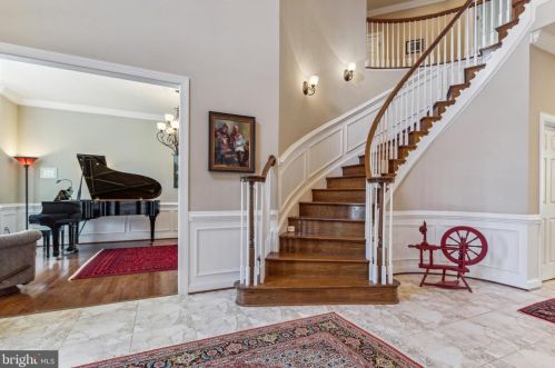 8373 Pedigrue Ct, Gainesville VA  20155-3240 exterior