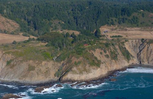3300 Highway 1, Elk, CA 95432-9202