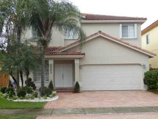 5863 111th Ave, Miami, FL 33178-2810