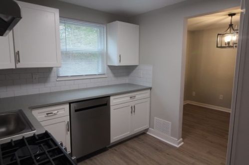 504 Maytide St, Pittsburgh PA  15227-1730 exterior