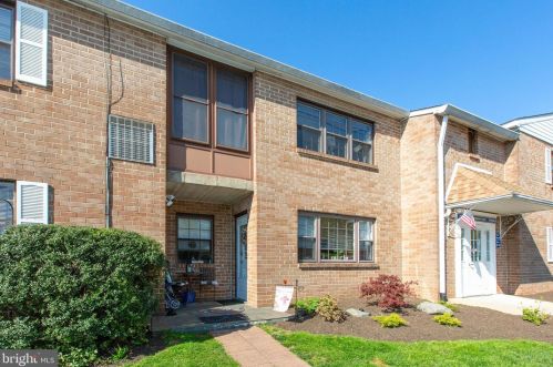 103 Riversedge Dr, Norristown PA  19403-3718 exterior
