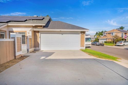 10258 New Bedford Ct, Lakeside CA  92040-2357 exterior