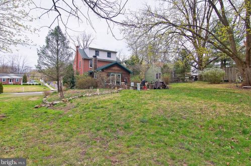 499 Manatawny St, Pottstown PA  19464-5140 exterior