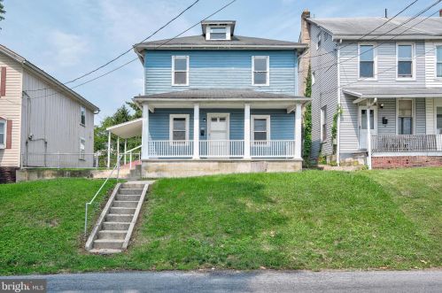 116 Front St, West Enola, PA 17025-3213