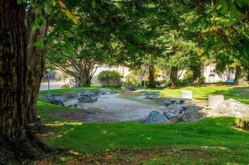 1021 Oddstad Blvd, Pacifica CA  94044-3858 exterior