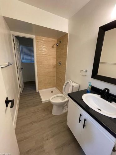 920 Sunrise Blvd, Lehigh Acres FL 33974-9795 exterior