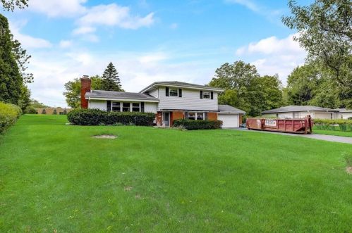 11315 Glenbrook Ln, Thiensville WI  53092-3113 exterior