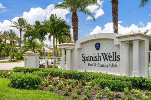 9851 Costa Mesa Ln, Bonita Springs, FL 34135-6828