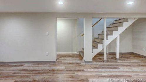 242 Meadowside Rd, Milford CT  06460-4528 exterior