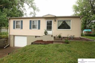 7511 Ira Cir, Bellevue, NE 68147-2165