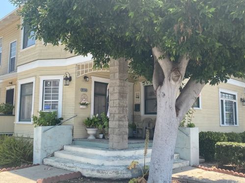 554 Cedar Ave, Long Beach, CA 90802-2201