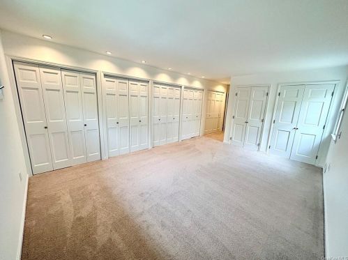 2856 Brookfield Dr, Yorktown Hgts NY  10598-2402 exterior