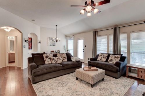 9020 Wheatfield Trl, Fort Worth TX  76179-8154 exterior