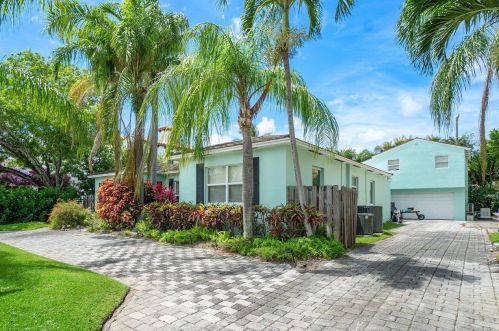 217 Almeria Rd, West Palm Beach, FL 33405-1203