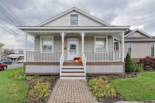 392 Main St, Mechanicville, NY 12118-2624