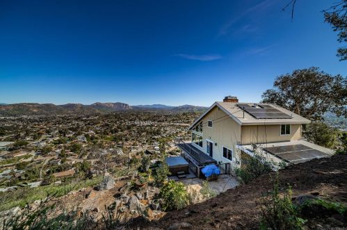 11570 Osage Trl, Lakeside CA  92040-5365 exterior