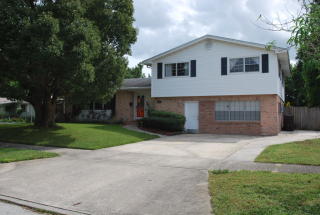 5230 Lima Pl, Orlando, FL 32807-1625
