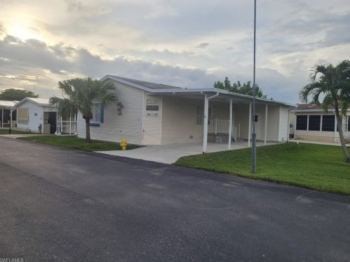 25 Amethyst Ave, Naples, FL 34114-8233