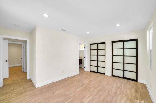 11512 La Maida St, North Hollywood CA  91601-4323 exterior