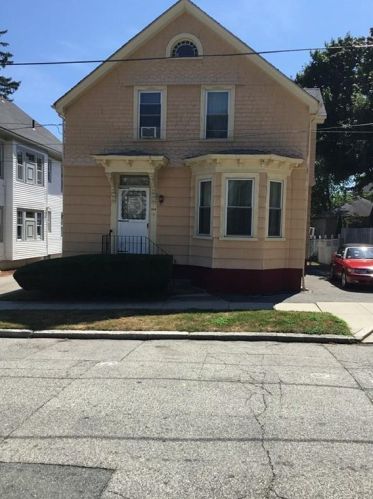 109 Ivy St, Providence, RI 02906-2520