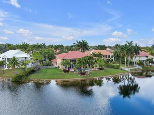 1333 175th Way, Hollywood FL  33029-4824 exterior